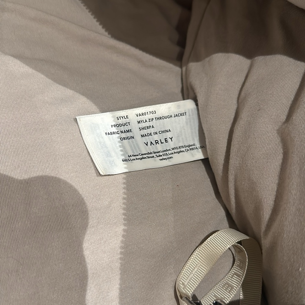 NWOT Varley Myla Zip Through Teddy Beige and Cream Sherpa Jacket - Picture 7 of 11